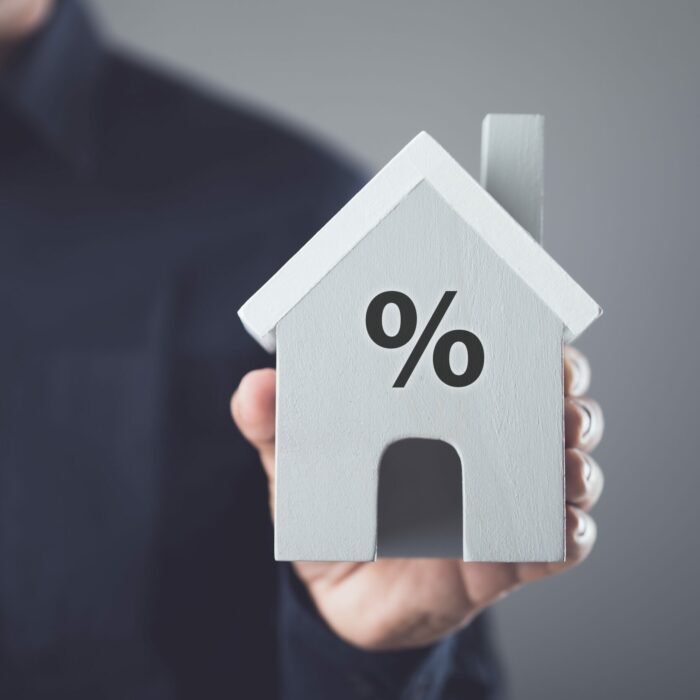 Home,Interest,And,Financial,Concept,,Money,Loan,For,Housing,Idea, Rénovation énergétique en copropriété : ce qui change en 2025